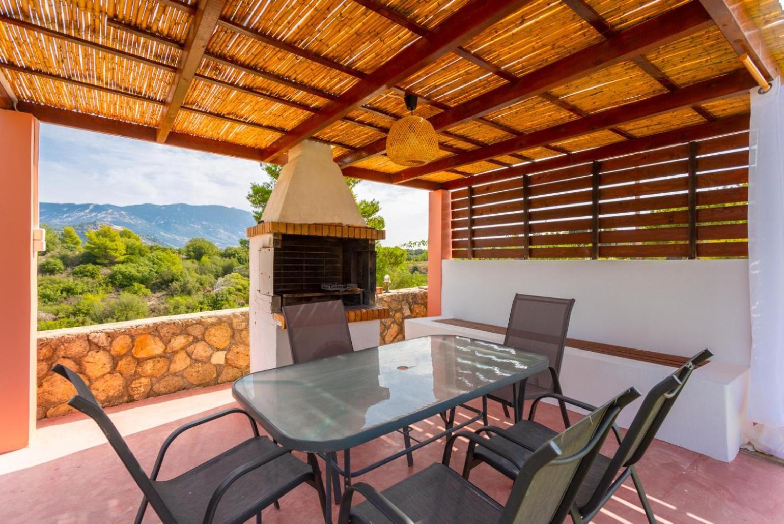 Villa Europe Ena Lakithra Exterior photo